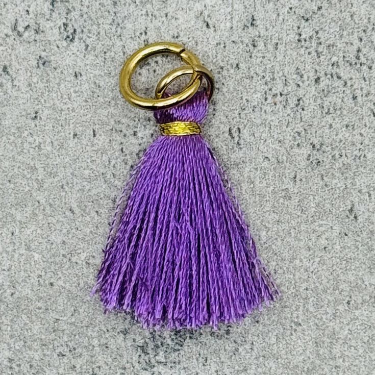 Mix & Match - Quasten-Anhänger lila